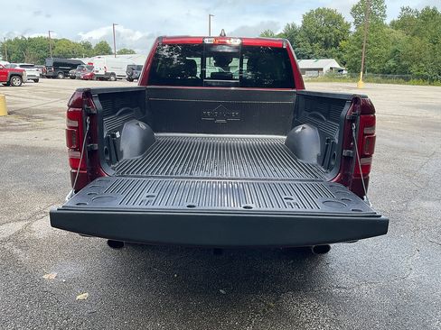 Used 2022 RAM 1500 Laramie AWD/4WD image 13