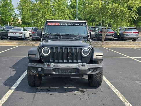 Used 2018 Jeep Wrangler Unlimited Sport AWD/4WD image 2