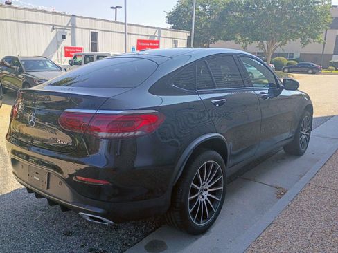Used 2023 Mercedes-Benz GLC 300 4MATIC Coupe image 3