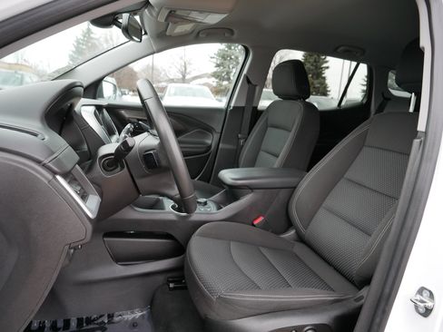 Used 2024 GMC Terrain SLE w/ Driver Convenience Package image 34