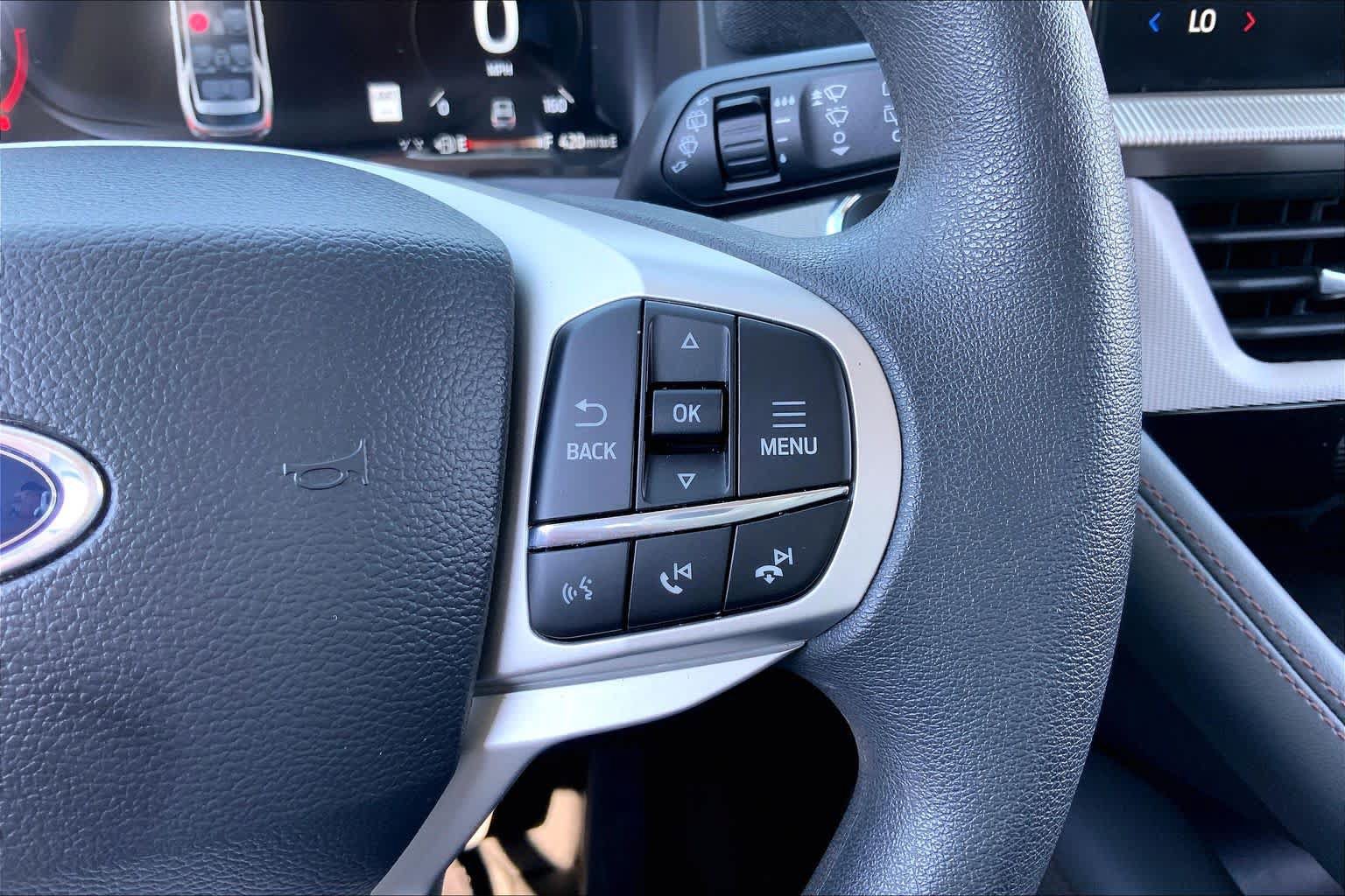 Used 2026 Ford Explorer Active RWD image 24