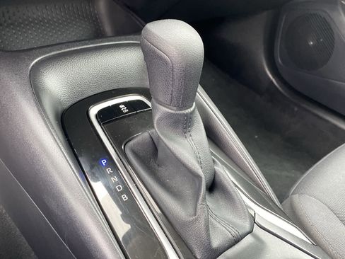 Used 2025 Toyota Corolla LE image 31