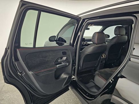 Used 2024 Mercedes-Benz GLB 250 image 15