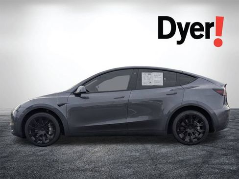 Used 2022 Tesla Model Y Long Range AWD/4WD image 9