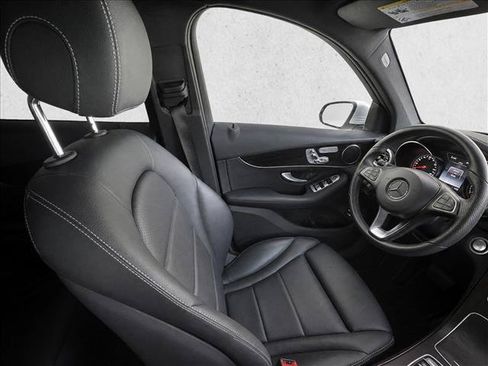 Used 2018 Mercedes-Benz GLC 300 image 16
