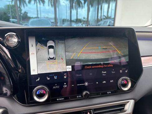 Used 2025 Lexus RX 350 FWD w/ Convenience Package image 3