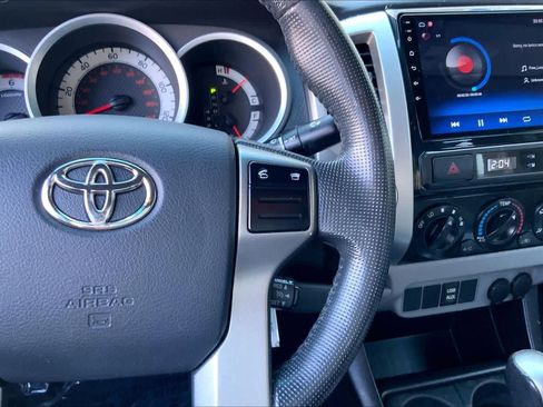 Used 2013 Toyota Tacoma 4x4 Double Cab image 24