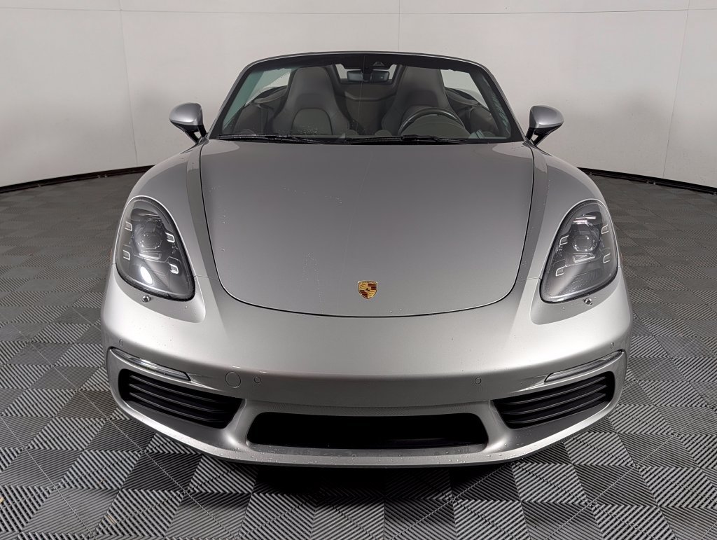 Used 2021 Porsche 718 Boxster RWD image 10