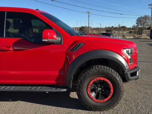 Used 2018 Ford F150 Raptor w/ Equipment Group 802A Luxury image 5