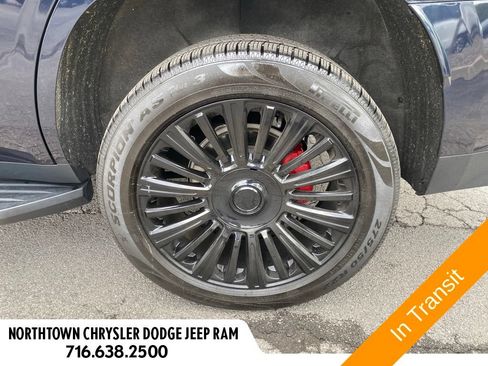 Used 2022 Chevrolet Tahoe RST w/ Sport Performance Package AWD/4WD image 14