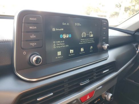 Used 2021 Kia Telluride LX image 28