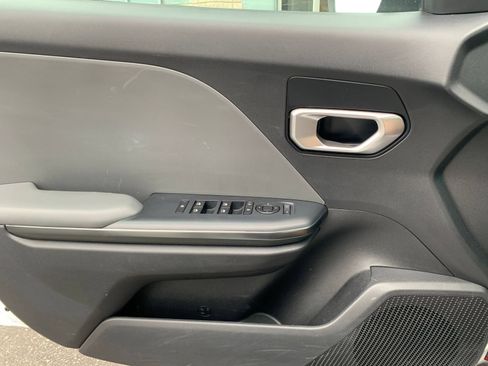 Used 2025 Kia K4 FWD image 18