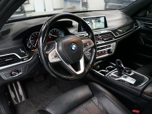 Used 2016 BMW 750i xDrive image 11