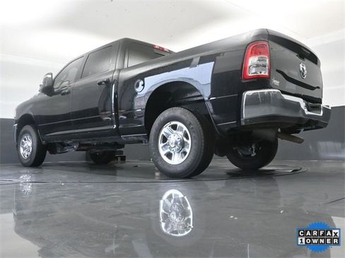 Used 2024 RAM 2500 Tradesman w/ Chrome Appearance Group image 29