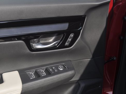 Certified 2025 Honda CR-V EX-L image 17