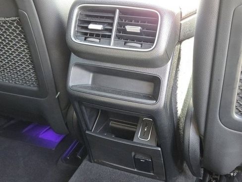 Used 2020 Mercedes-Benz GLE 350 4MATIC w/ Premium Package image 38