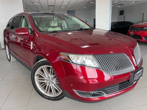 Used 2014 Lincoln MKT AWD w/ Equipment Group 201A image 1