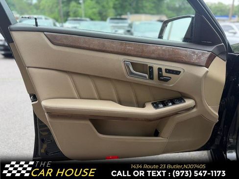 Used 2012 Mercedes-Benz E 350 4MATIC Sedan image 11