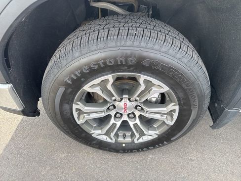 Used 2025 GMC Sierra 1500 SLT image 10