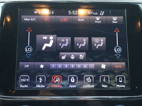 Used 2019 Jeep Grand Cherokee Overland AWD/4WD image 20