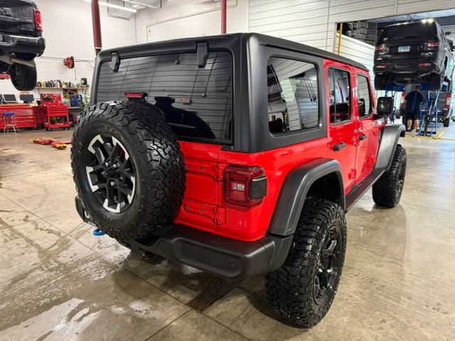 Used 2024 Jeep Wrangler Unlimited Rubicon 4xe w/ Technology Group AWD/4WD image 22