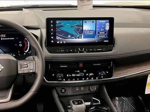 New 2026 Nissan Rogue Platinum AWD/4WD image 8
