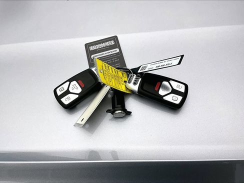 Certified 2025 Audi Q5 2.0T Premium Plus w/ Premium Plus Package image 14