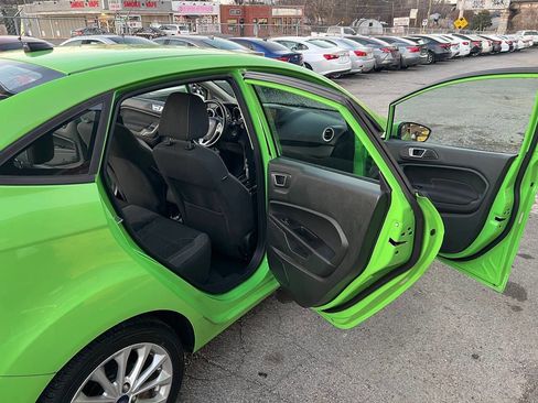 Used 2014 Ford Fiesta SE w/ Equipment Group 201A image 15