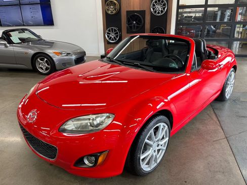 Used 2011 MAZDA MX-5 Miata Grand Touring w/ Premium Pkg RWD image 6