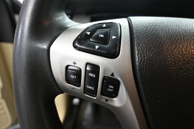 Used 2018 Ford Taurus SE FWD image 20