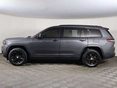 Used 2023 Jeep Grand Cherokee L Limited w/ Luxury Tech Group II image 21