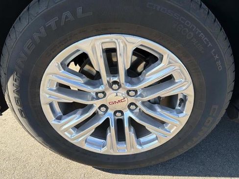 Used 2024 GMC Yukon XL SLT w/ SLT Luxury Package image 81