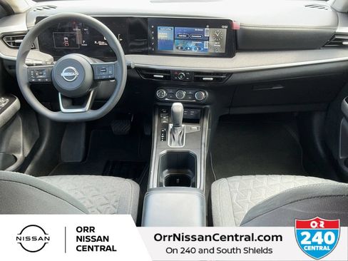Used 2025 Nissan Kicks SV w/ Illumination Package AWD/4WD image 15
