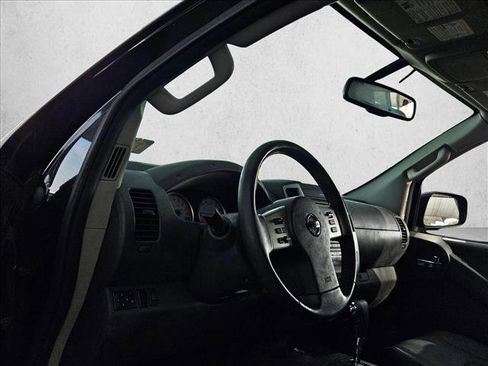 Used 2014 Nissan Xterra PRO-4X w/ Pro-4x Leather Package image 9