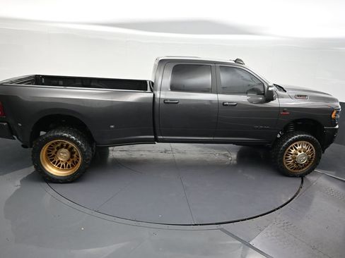 Used 2024 RAM 3500 Big Horn w/ Night Edition AWD/4WD image 23