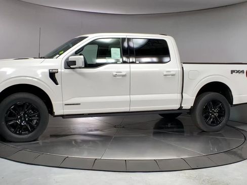 New 2025 Ford F150 Platinum w/ Equipment Group 702A High image 5