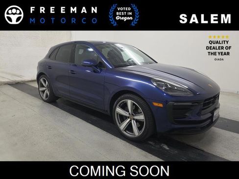 Used 2024 Porsche Macan w/ Premium Plus Package AWD/4WD image 1