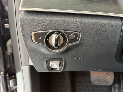 Used 2023 Mercedes-Benz E 350 4MATIC Sedan image 21