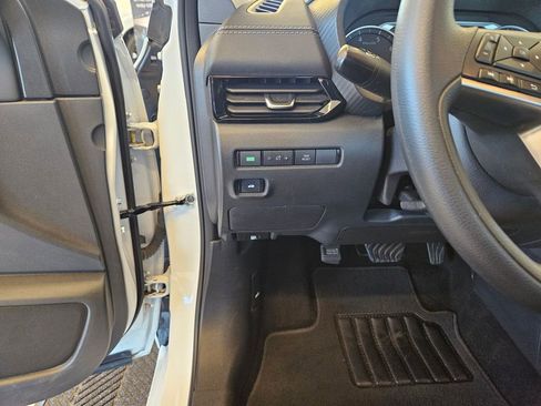 Used 2024 Nissan Sentra SV image 16