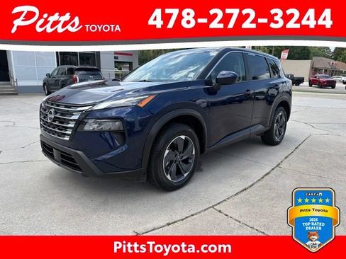 Used 2025 Nissan Rogue SV FWD image 1