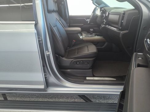 Used 2024 Chevrolet Silverado 1500 High Country w/ Technology Package AWD/4WD image 21