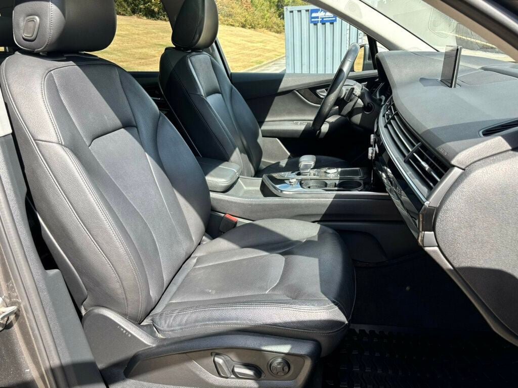 Used 2019 Audi Q7 3.0T Prestige w/ Prestige Package AWD/4WD image 12