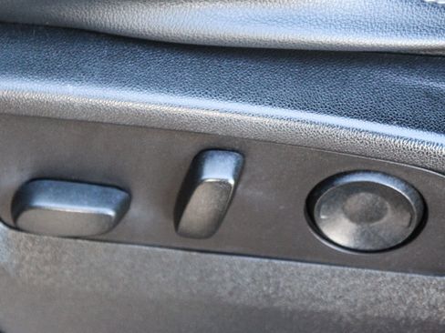 Used 2021 Chevrolet Tahoe Z71 image 17