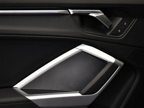New 2025 Audi Q3 2.0T Premium image 42
