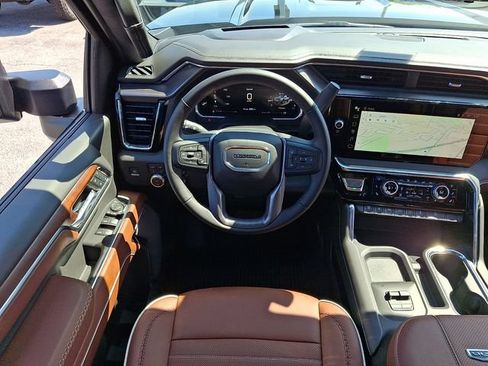 New 2026 GMC Sierra 2500 Denali Ultimate AWD/4WD image 8