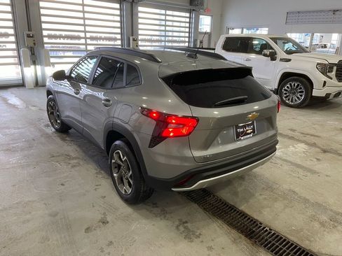 New 2026 Chevrolet Trax LT w/ LT Convenience Package image 5