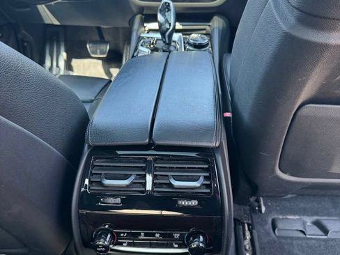 Used 2019 BMW M550i xDrive w/ Premium Package AWD/4WD image 34