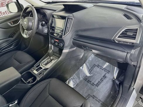 Used 2021 Subaru Forester AWD/4WD image 29