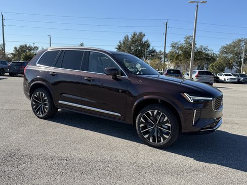 New 2026 Volvo XC90 B5 Plus image 1