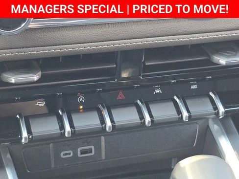 New 2025 Chevrolet Colorado LT w/ LT Convenience Package image 30